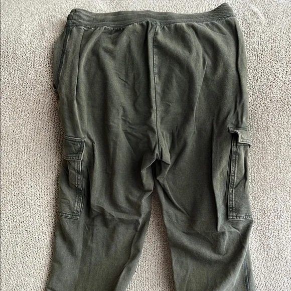 Women’s Aerie Olive Jogger Pants - Picture 2 of 2